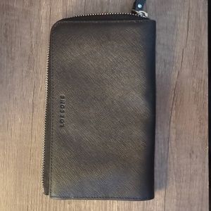 Lo and Sons wallet
